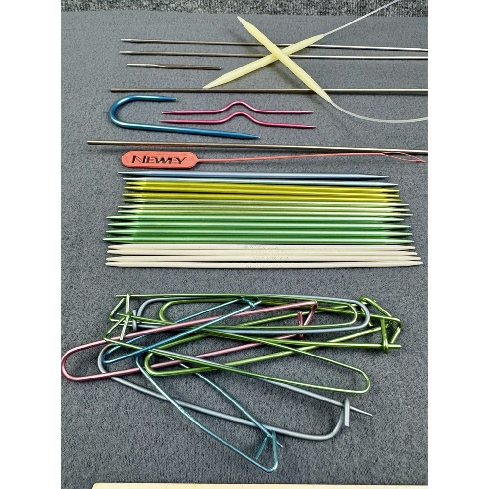 Vintage Knitting & Crochet Tool Lot – Mixed Brands – Priced to Sell - Picture 2 of 3